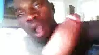 عبادة القضيب الضخم: الشقراء تلتهم وتمص