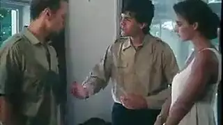 الفاتنة الإيطالية روزا كارسكلو في فيلم ثلاثي صريح