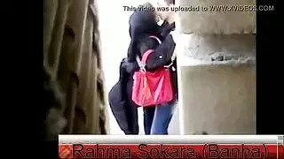 فتاة بنها تحب التقبيل الخشن، عض الشفاه، والجنس الصعب