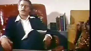 تناك صريح مع العاهرات ذوات الشعر الداكن المفتنات