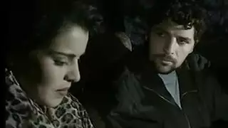 ثنائي عرب متزوج يمارس الجنس ويئن في بي إم دبليو