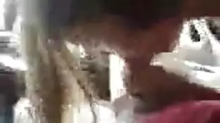 ام تعلم بنتها اخ