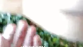 إباحية في مكان مهجور: حركة شرجية ولعب بالمؤخرة مع فتاة مغربية