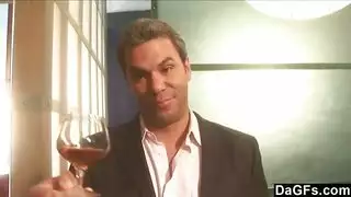 جنس جماعي بالواقع الافتراضي: عاهرات تأخذ عدة زبابات في الواقع الافتراضي