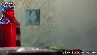 إحماء شرجي: لسان على فتحتها قبل ضرب الزب