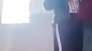 خيال شرجي مراهق: ممارسة الجنس على سطح المدرسة