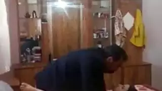 قضيب سوري يملأ فتاة مراهقة في فعل إباحي خام