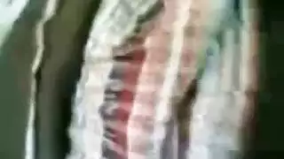 ‫سكس بعد الدوام: السكرتيرة تفتح ساقيها للمدير‬