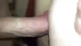 إحياء زبه المرتخي بمصة قبل جنس فندقي صارم