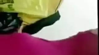 بورن استربتيز مباشر: أثداء حقيقية، رقص ساخن، ولعب بالكسي