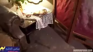 احتفال نيك أشباح: ضرب مهبل عنيف مع أشباح