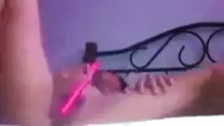 فتاة hot ت deep throat قضيب غريب بلسانها