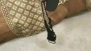 كان على ثلاثة رجال سيئين أن يمارسوا الجنس مع شخص آخر ، لأن فتاتين أرادتا أن يمارس الجنس مع بعضهم البعض