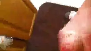 اليوم الأول في الشقة الجديدة ينتهي بوضع المقص والنشوة