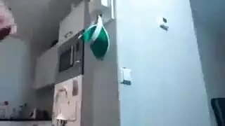 حراميات بين البنات تنتهي بنهاية فوضوية ساخنة