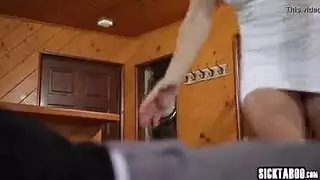 جنس جماعي من أجل كس صغير مبلل