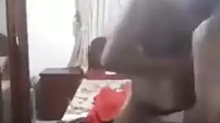 جلسة جنسية ساخنة لثنائي جذاب