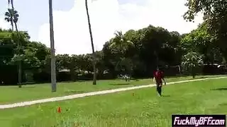 يا حارس الشاطئ كرة القدم لأول مرة مثليه