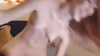 مص للقضيب وتذوق للفرج مع عاهرة مثيرة