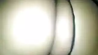 افا ادمز تستحمم