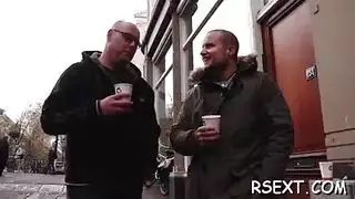 عاهرات من حول العالم في مشاهد شرجية قاسية