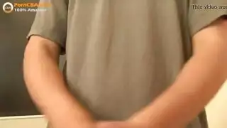 ثلاثي عاري مثار: عاهرتان ضخمة الصدر وقضيب موهوب