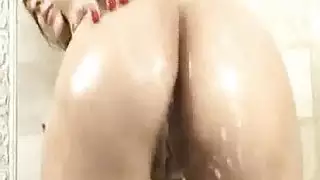 محتوى للبالغين من فئة a: مجموعة هيفاء وهبي العارية غير الخاضعة للرقابة