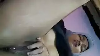 بنت بتضرب سبعه ونص مصري وتنزل لبن