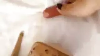 مراهقة شقراء تمارس الجنس الفموي وتتلقى القذف الداخلي