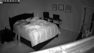 أب الوظيفة المكتبية يضخ حمولة سميكة على ملابس العمل