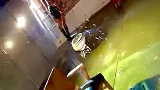 الصراخ من الاختراق الشرجي: الاختبار الأقصى لسارة فانديلا