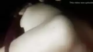 البطل الضخم يُنتخب لصدم وقبض السائل المنوي