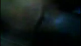 يمارس الجنس مع أخي بينما والديه في المنزل