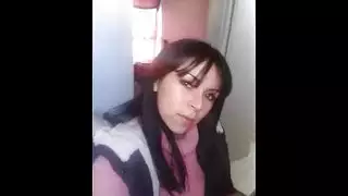 بنات بقضبان مزيفة تنكّن مهبل