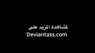 إنها الفتاة الصغيرة لزعيم القرية لكنها تحب أفلام الجنس الشرجي