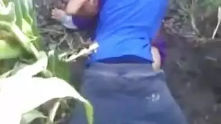 مصرية محجبة تُنكح بقوة في العراء