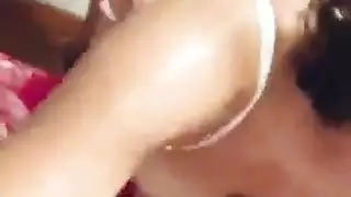 يمارس مع اخته بوجود كل عائلته