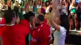 مهرجان نيك زمني: حركة قضيب نابض غير مقطوعة