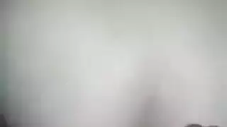 قذف داخل طاولة المساج زبونة شهوانية تأخذ السائل المنوي داخلها