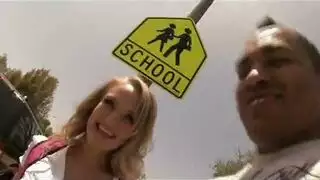 ام تختصب ابنه الصغير بيقوة وتضعو كسه المو لبن علا وجهه
