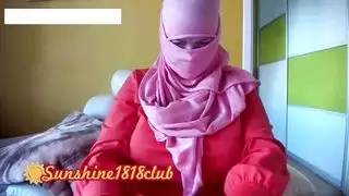 ‫فتاة مسلمة تكشف كل شيء من أجل جنس صريح في الأول من نوفمبر‬