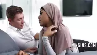 ينيك اخته وهي مغمضه العين مترجم