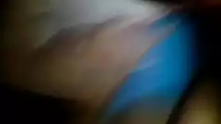 رجال يجنون: فيديوهات جنس مثلية خارجة