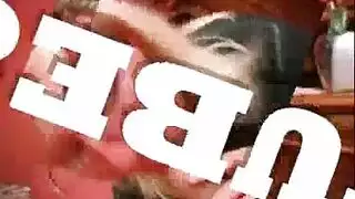 درس إباحي: جنس على المكتب مع معلمة مغرية