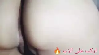 نيك معلمه اليوغا
