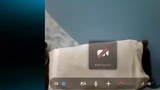 استمناء مباشر: فتاة عربية مغرية تتعرى وتضاجع نفسها بأصابعها