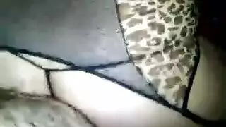 قضيب كبير يضرب فتحة شرج لاتينية مثيرة