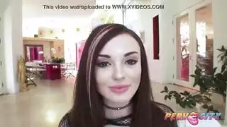 مقابلة الناضجة الإيطالية بالسلاسل