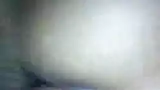 أجسام مثيرة في مص قضيب صريح ووضعية كلابية
