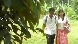 عاهرات متزوجات تمارس الجنس الجماعي بينما المستسلمون يستمتعون بالمشهد